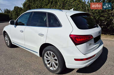 Внедорожник / Кроссовер Audi Q5 2015 в 