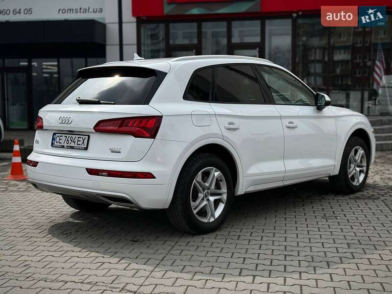 Позашляховик / Кросовер Audi Q5 2018 в Чернівцях
