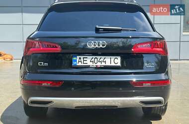 Внедорожник / Кроссовер Audi Q5 2018 в 