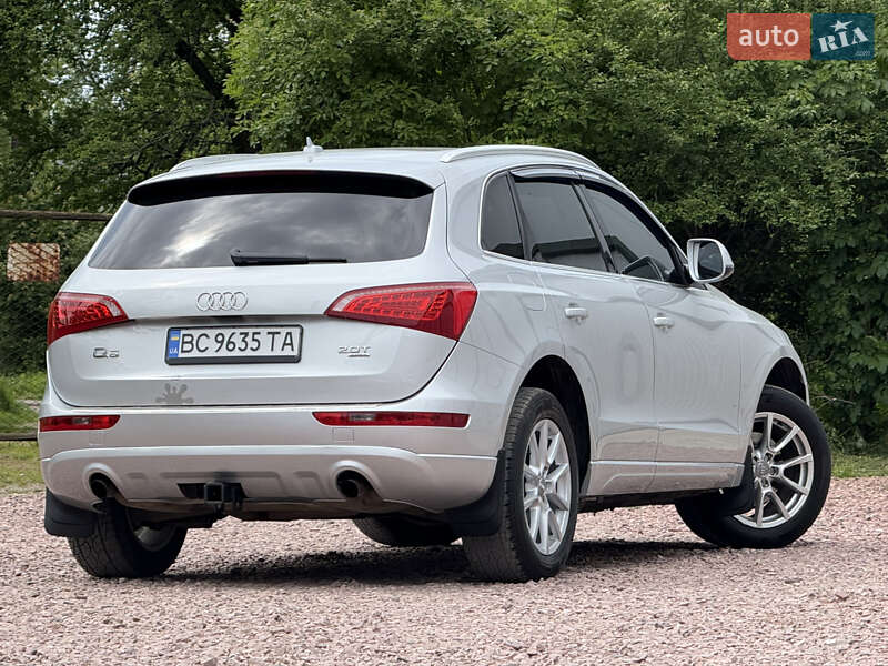 Позашляховик / Кросовер Audi Q5 2010 в Дрогобичі