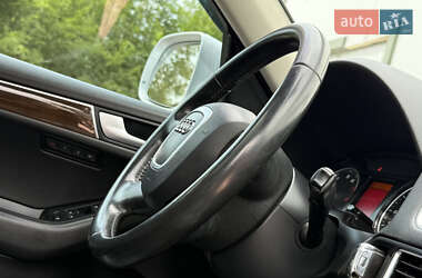 Внедорожник / Кроссовер Audi Q5 2010 в 