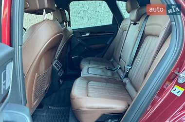 Внедорожник / Кроссовер Audi Q5 2018 в 