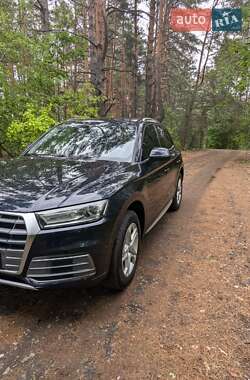 Внедорожник / Кроссовер Audi Q5 2017 в 