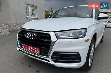 Позашляховик / Кросовер Audi Q5 2018 в 