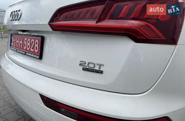 Позашляховик / Кросовер Audi Q5 2018 в 