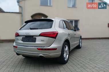 Позашляховик / Кросовер Audi Q5 2015 в 