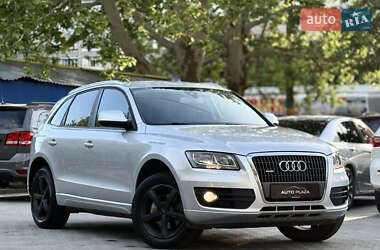 Внедорожник / Кроссовер Audi Q5 2012 в 