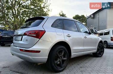 Внедорожник / Кроссовер Audi Q5 2012 в 