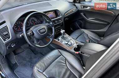 Внедорожник / Кроссовер Audi Q5 2015 в 