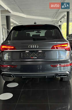 Внедорожник / Кроссовер Audi Q5 2022 в 