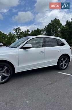 Внедорожник / Кроссовер Audi Q5 2016 в 