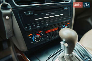 Внедорожник / Кроссовер Audi Q5 2011 в 