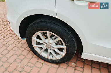 Внедорожник / Кроссовер Audi Q5 2011 в 