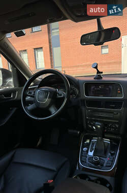 Позашляховик / Кросовер Audi Q5 2012 в 