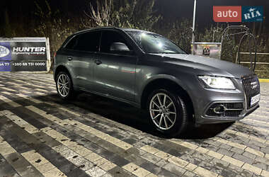 Внедорожник / Кроссовер Audi Q5 2015 в 
