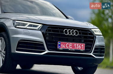 Позашляховик / Кросовер Audi Q5 2020 в 