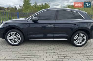 Внедорожник / Кроссовер Audi Q5 2020 в 