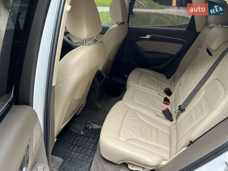 Внедорожник / Кроссовер Audi Q5 2014 в Львове