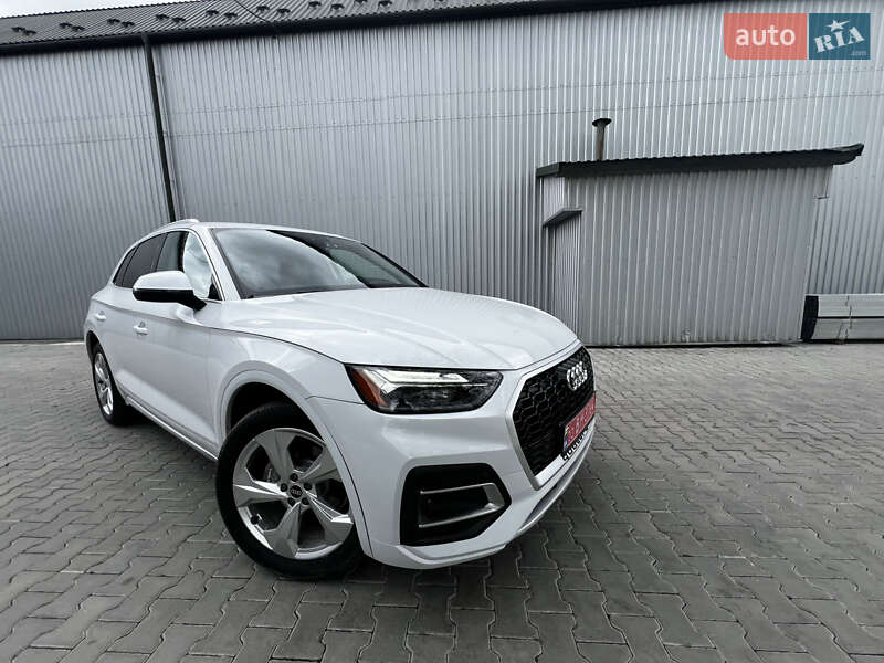 Позашляховик / Кросовер Audi Q5 2021 в Стрию
