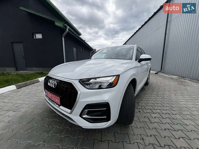 Позашляховик / Кросовер Audi Q5 2021 в Стрию