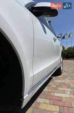 Внедорожник / Кроссовер Audi Q5 2015 в Миргороде