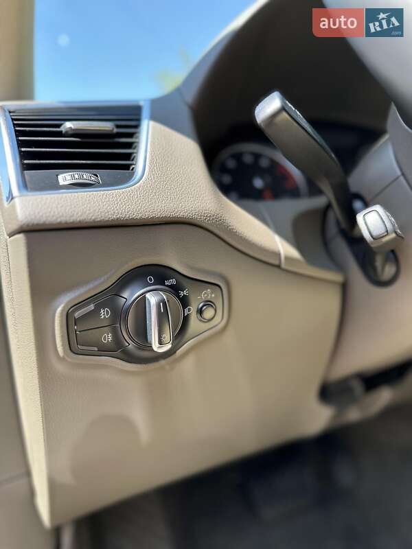 Внедорожник / Кроссовер Audi Q5 2015 в Миргороде