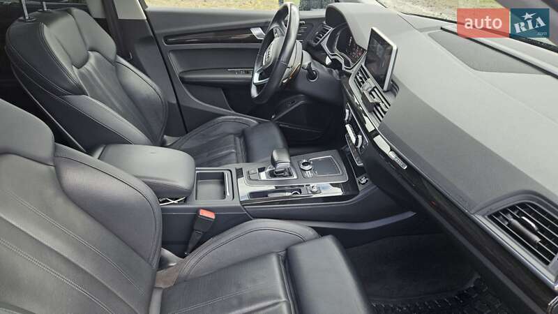 Внедорожник / Кроссовер Audi Q5 2017 в Львове