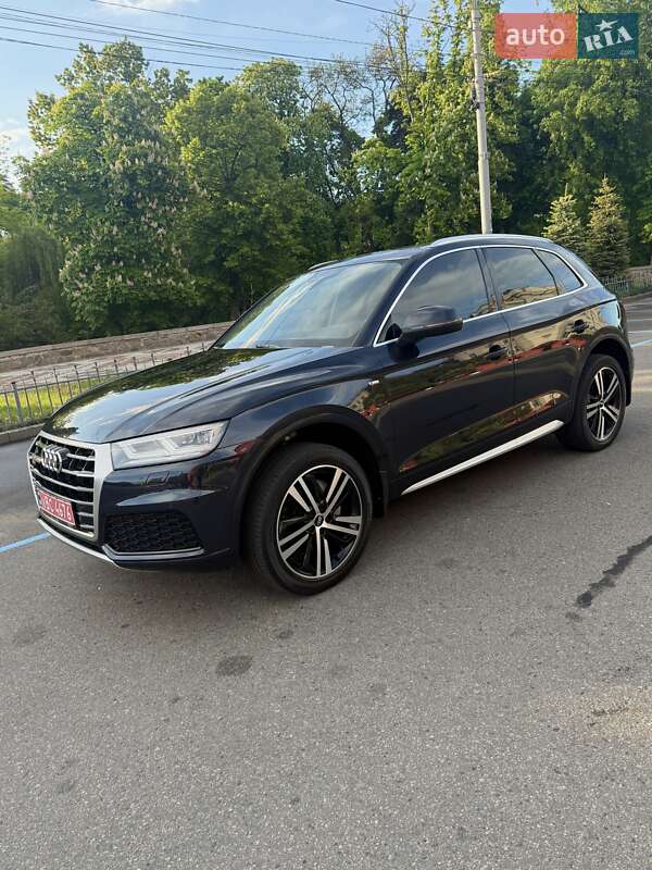 Внедорожник / Кроссовер Audi Q5 2018 в Киеве