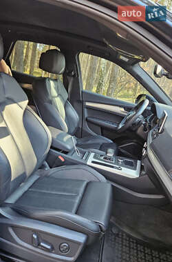 Внедорожник / Кроссовер Audi Q5 2018 в 
