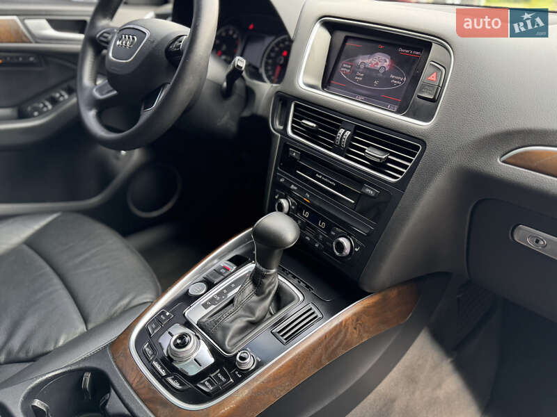 Внедорожник / Кроссовер Audi Q5 2013 в Луцке