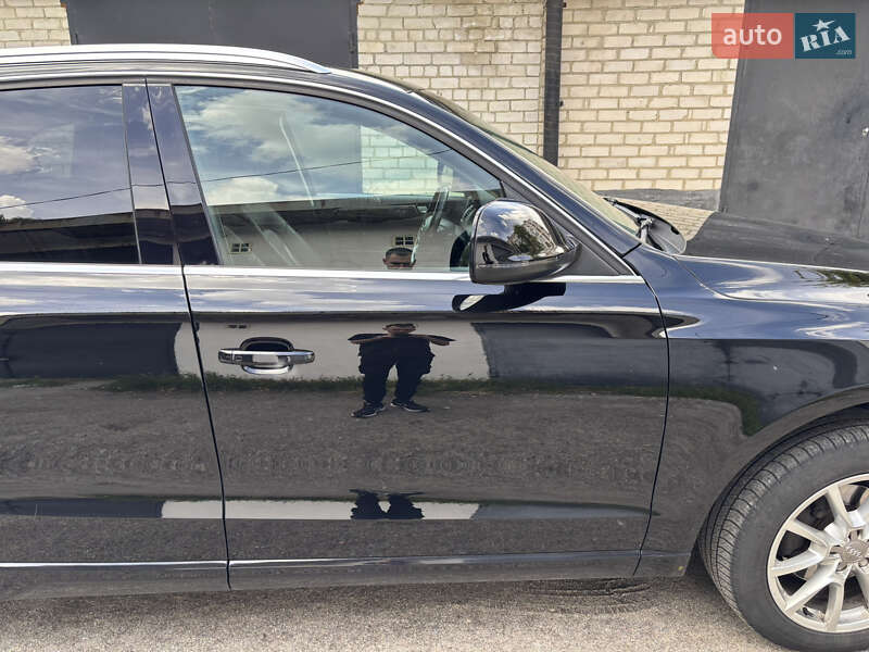 Внедорожник / Кроссовер Audi Q5 2010 в Кропивницком