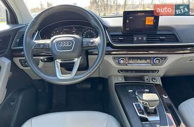 Позашляховик / Кросовер Audi Q5 2019 в 
