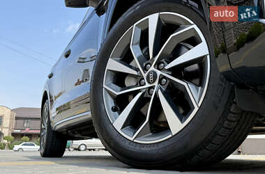 Внедорожник / Кроссовер Audi Q5 2022 в 