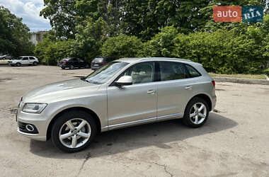 Внедорожник / Кроссовер Audi Q5 2012 в 