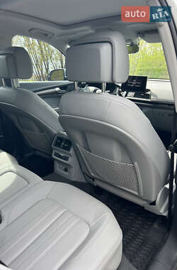 Внедорожник / Кроссовер Audi Q5 2022 в 