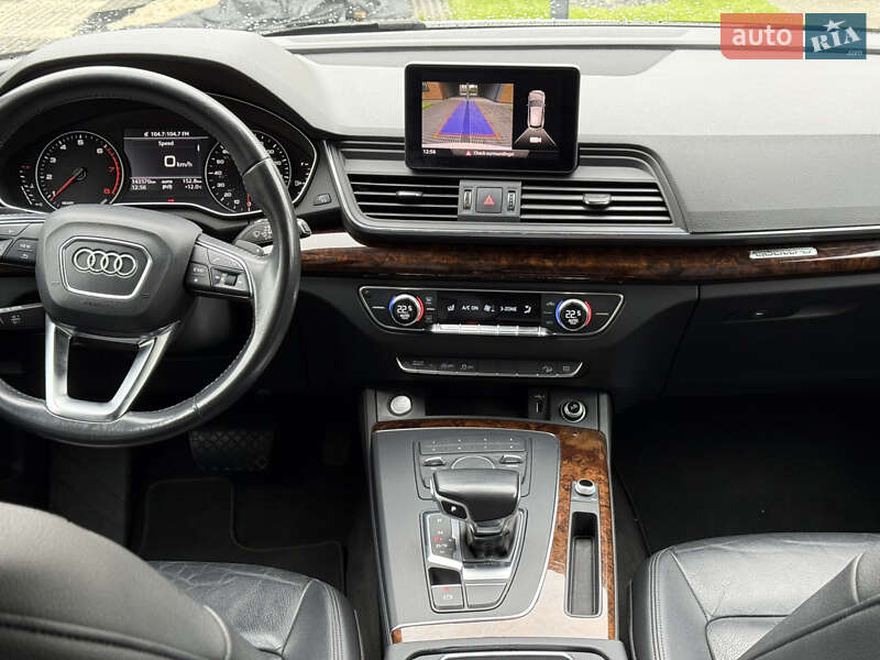 Позашляховик / Кросовер Audi Q5 2018 в Львові