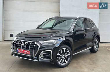 Внедорожник / Кроссовер Audi Q5 2021 в Сарнах