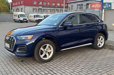 Внедорожник / Кроссовер Audi Q5 2021 в 