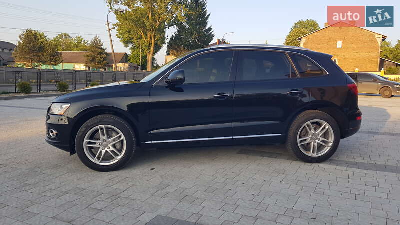 Внедорожник / Кроссовер Audi Q5 2015 в Городке