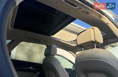 Позашляховик / Кросовер Audi Q5 2021 в 