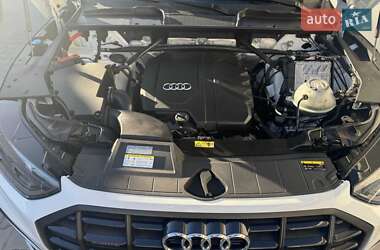 Позашляховик / Кросовер Audi Q5 2021 в 