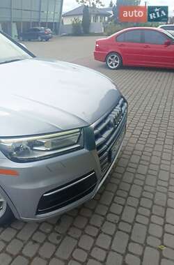 Внедорожник / Кроссовер Audi Q5 2018 в 