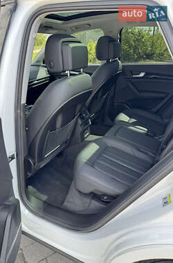 Внедорожник / Кроссовер Audi Q5 2020 в 