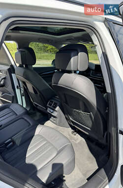 Внедорожник / Кроссовер Audi Q5 2020 в 