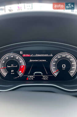 Внедорожник / Кроссовер Audi Q5 2021 в 