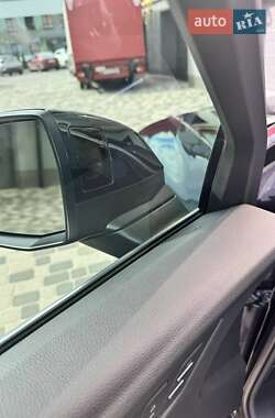 Внедорожник / Кроссовер Audi Q5 2017 в 
