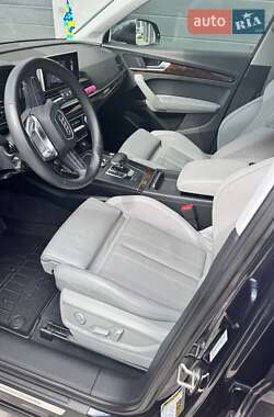 Внедорожник / Кроссовер Audi Q5 2017 в 