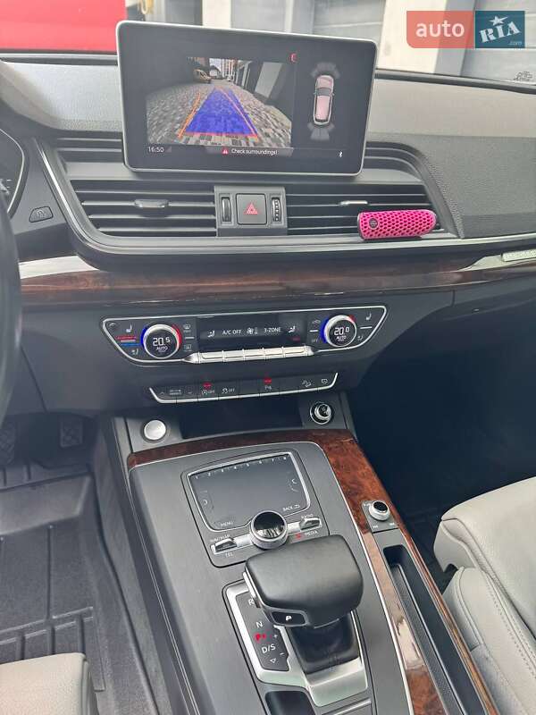 Внедорожник / Кроссовер Audi Q5 2017 в Ивано-Франковске