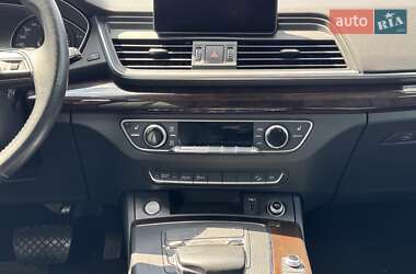 Внедорожник / Кроссовер Audi Q5 2019 в 