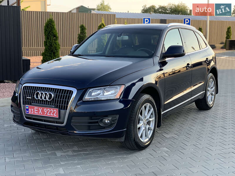 Внедорожник / Кроссовер Audi Q5 2010 в 